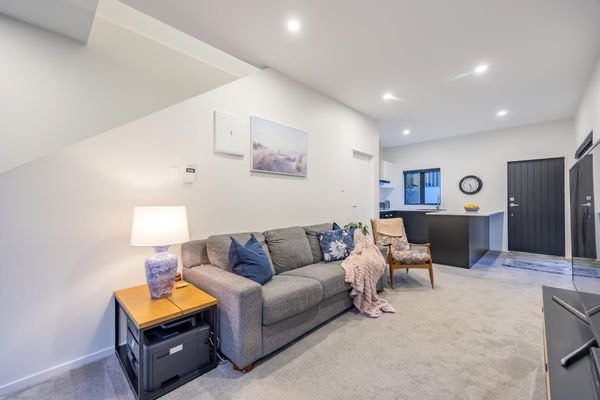  at 14B Cosy Place, Howick, Auckland