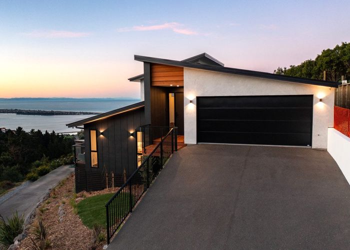  at 307A Mount Pleasant Road, Mount Pleasant, Christchurch City, Canterbury