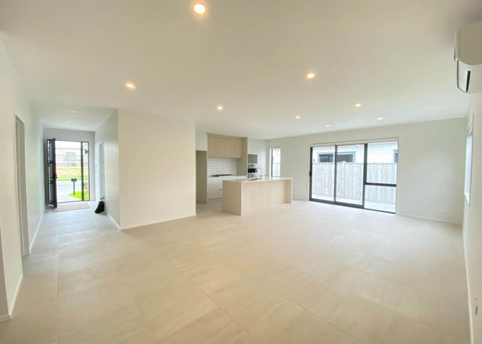  at 100 Pepene Avenue, Takanini, Papakura, Auckland
