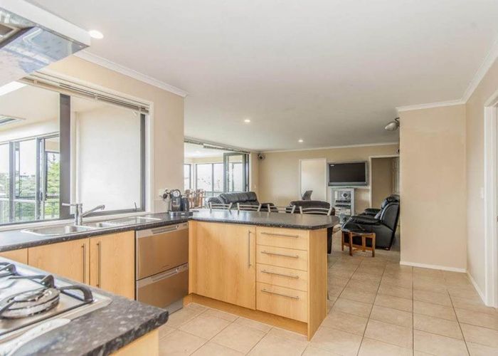  at 5 Tui Brae, Beachlands, Auckland