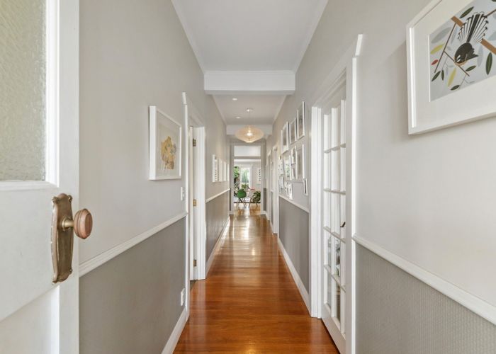  at 1/92 Norwood Road, Bayswater, Auckland