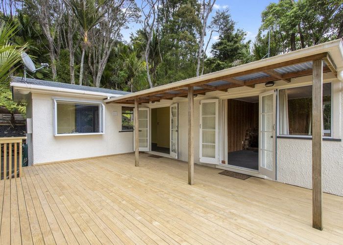  at 71 Laingholm Drive, Laingholm, Auckland