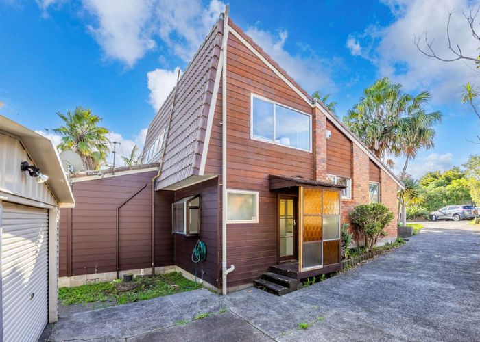  at 12 Pendene Place, Forrest Hill, North Shore City, Auckland
