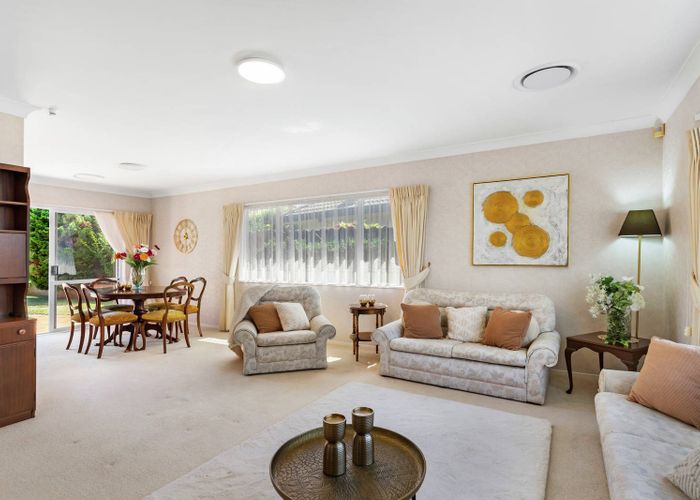  at 10 Yarlside Place, Northpark, Manukau City, Auckland