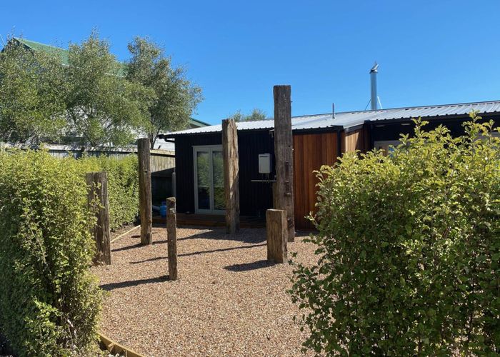  at 35 Hauraki Road, Oneroa, Waiheke Island, Auckland