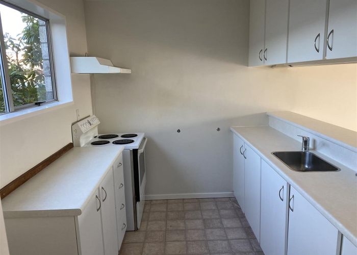  at 14 Frederick Street, Hillsborough, Auckland