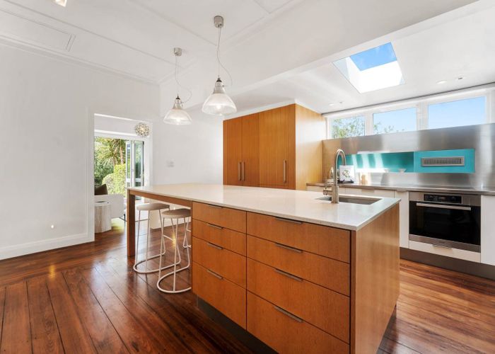  at 11 Palmerston Road, Birkenhead, North Shore City, Auckland