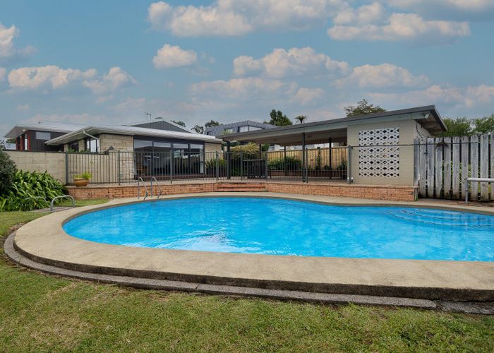  at 6 Resthill Crescent, Glenview, Hamilton, Waikato