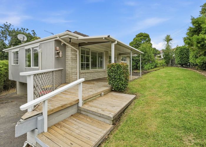  at 1/27 Parkhill Road, Mellons Bay, Manukau City, Auckland