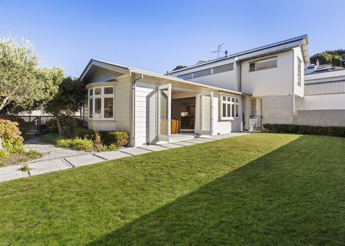  at 18 Forres Street, Seatoun, Wellington, Wellington