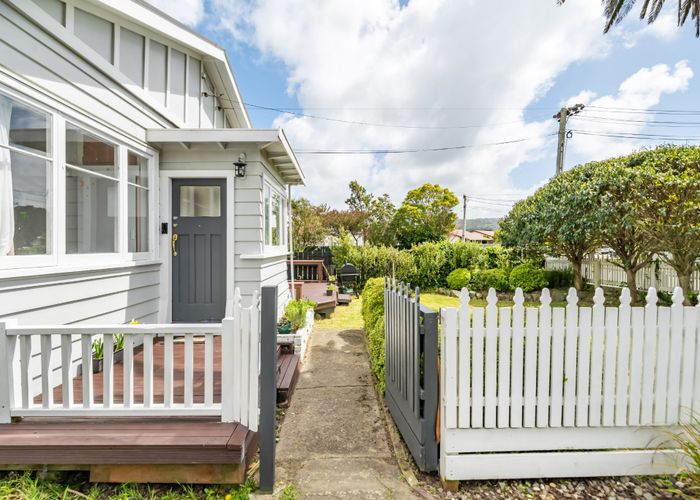  at 1/15 Randwick Crescent, Moera, Lower Hutt
