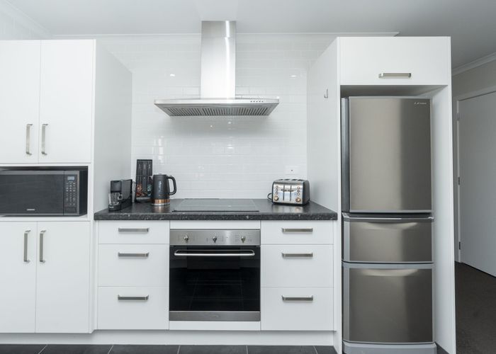  at 14 Rebekah Crescent, Flagstaff, Hamilton
