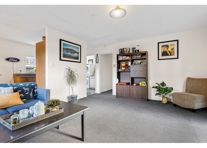  at 2/7 Hindess Street, Halswell, Christchurch