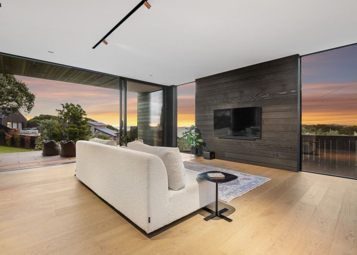  at 28 Pacific Parade, Surfdale, Waiheke Island, Auckland