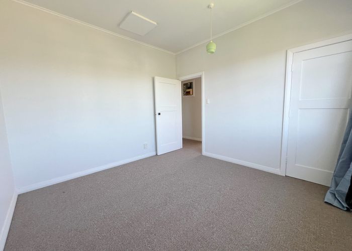  at 460 Mount Albert Road, Mount Roskill, Auckland City, Auckland
