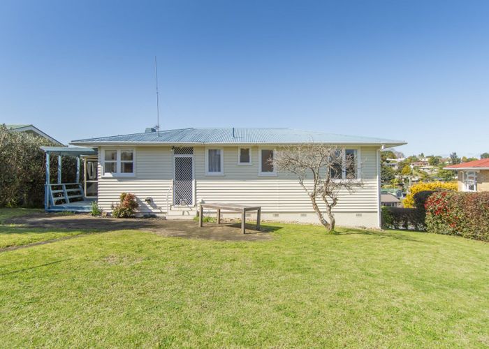  at 6 Kingswood Road, Brookfield, Tauranga