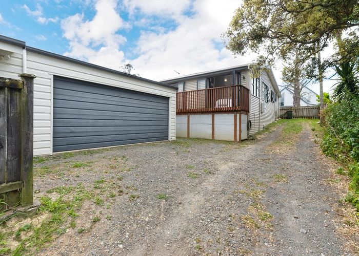  at 10A Lewis Street, Blockhouse Bay, Auckland City, Auckland