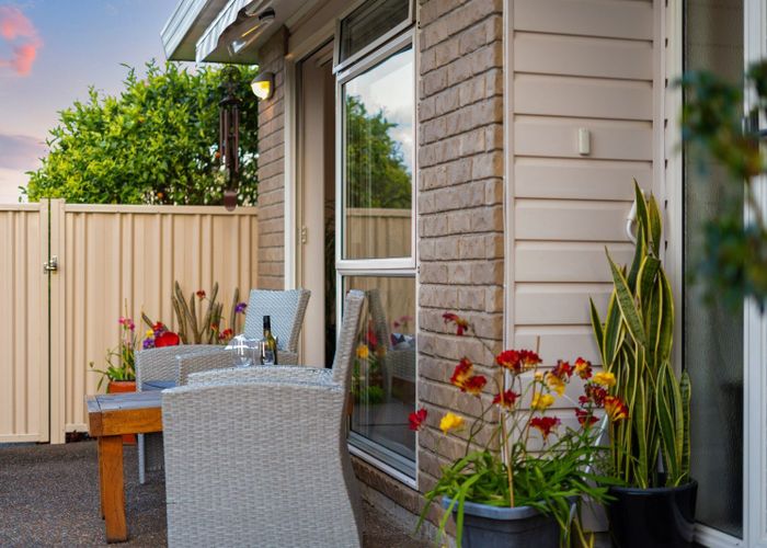  at 1/42 Bay Street, Red Beach, Rodney, Auckland