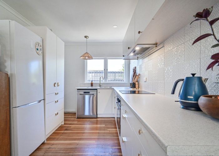  at 1/204A Park Road South, Akina, Hastings, Hawke's Bay