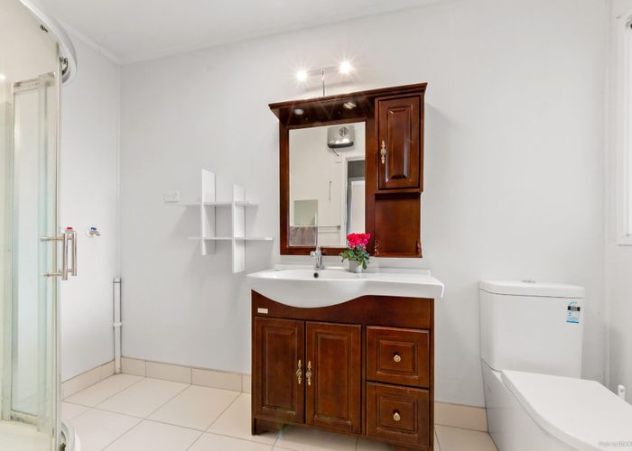  at 4/340 Hillsborough Road, Mount Roskill, Auckland