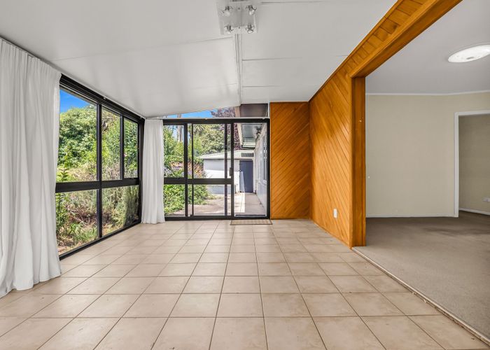  at 10 Mackwood Place, Birkdale, North Shore City, Auckland