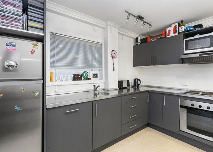  at 212/15 Holland Street, Te Aro, Wellington