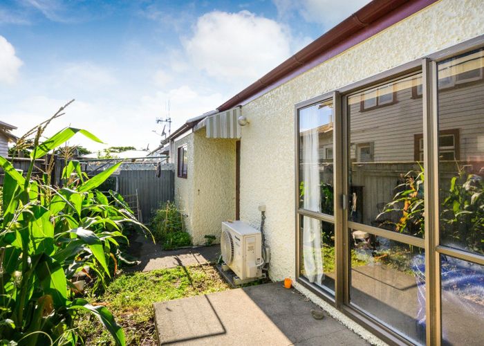  at 1/133 Cook Street, West End, Palmerston North, Manawatu / Whanganui