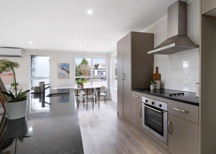  at 303 Blockhouse Bay Road, Avondale, Auckland