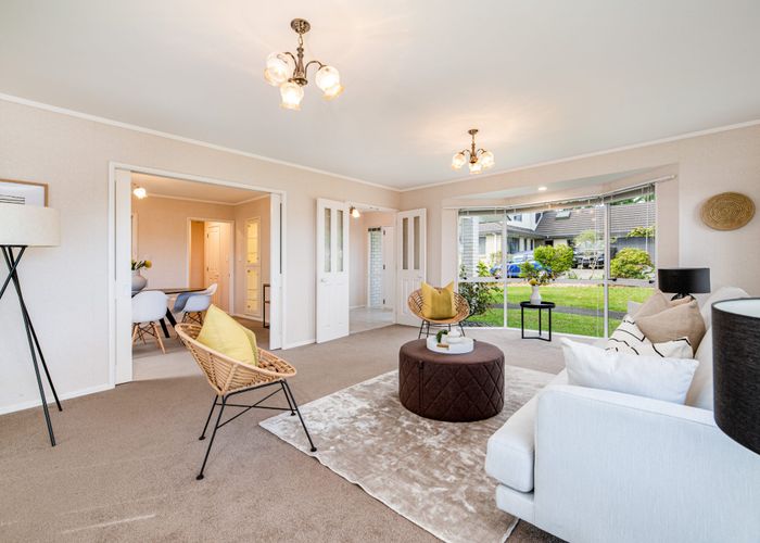  at 42 Sunhill Road, Sunnyvale, Auckland