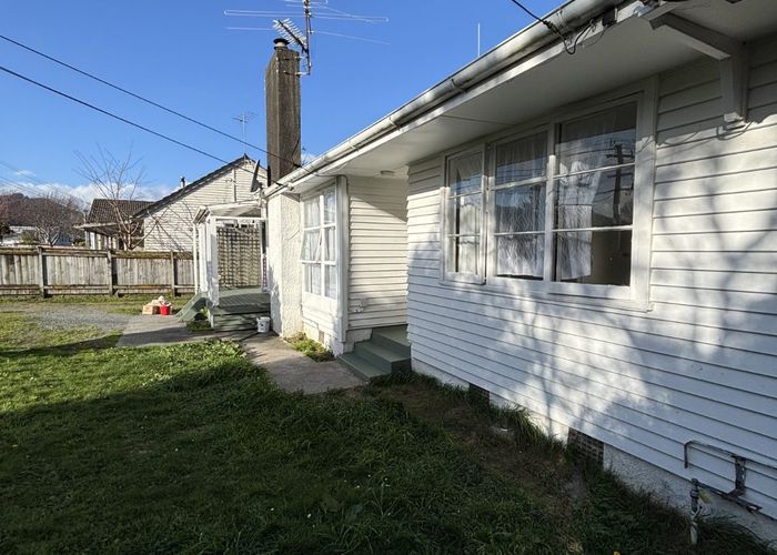  at 27 Shakespeare Avenue, Trentham, Upper Hutt, Wellington