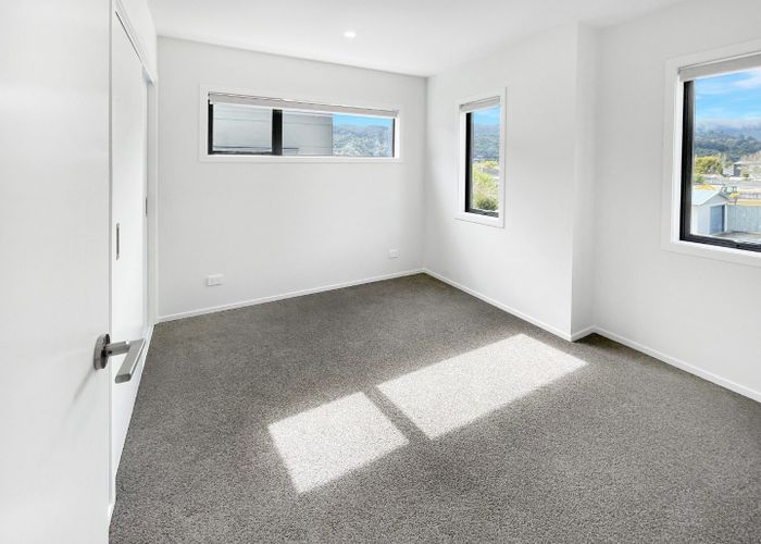  at 2/9 Main Road, Wainuiomata, Lower Hutt, Wellington