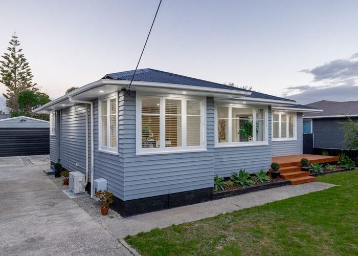  at 15 Peters Avenue, Cloverlea, Palmerston North