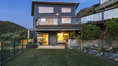  at 211 Houghton Bay Road, Houghton Bay, Wellington