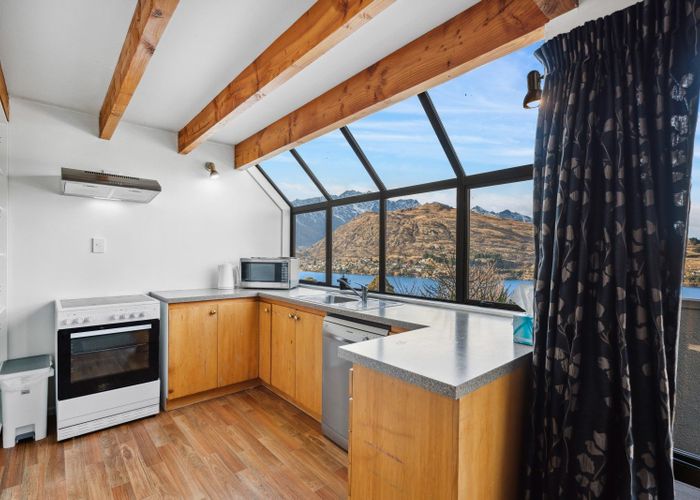  at 18 Woodbury Rise, Queenstown, Queenstown