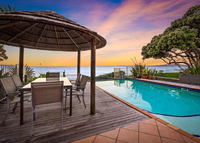  at 14 The Esplanade, Campbells Bay, North Shore City, Auckland