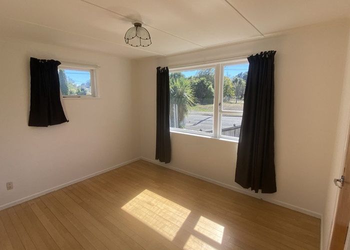  at 105 Oxford Street, Lansdowne, Masterton