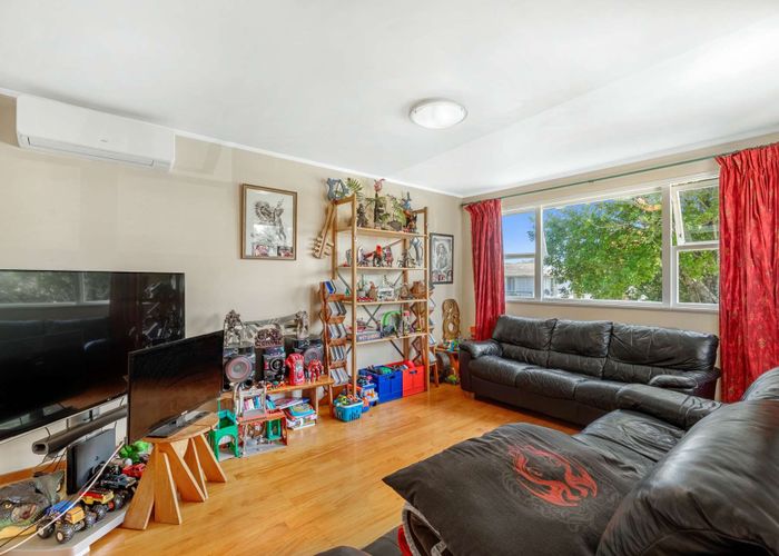  at 41 Maple Street, Avondale, Auckland