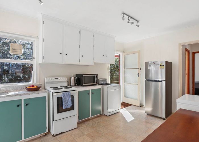  at 1/663 Te Atatu Road, Te Atatu Peninsula, Waitakere City, Auckland