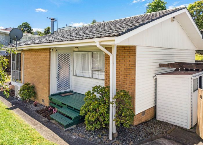  at 2/20 Juniper Road, Sunnynook, North Shore City, Auckland