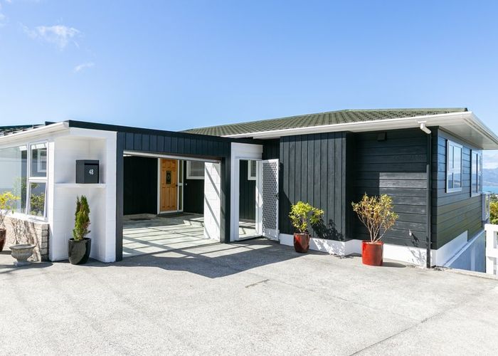  at 48 Baroda Street, Khandallah, Wellington