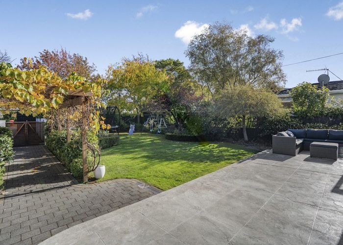  at 106 Barton Avenue, Heretaunga, Upper Hutt