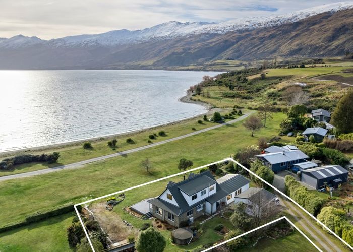  at 8 Wesney Terrace, Kingston