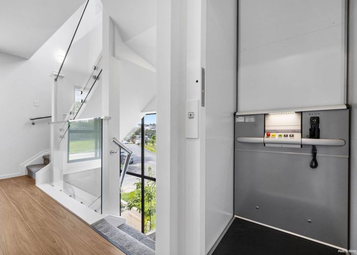  at 19B Hastings Road, Mairangi Bay, North Shore City, Auckland