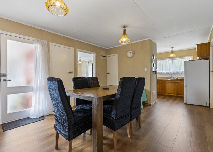  at 12 Falkner Park, Taumarunui, Ruapehu, Manawatu / Whanganui
