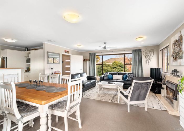  at 47 Rodney Street, Howick, Auckland