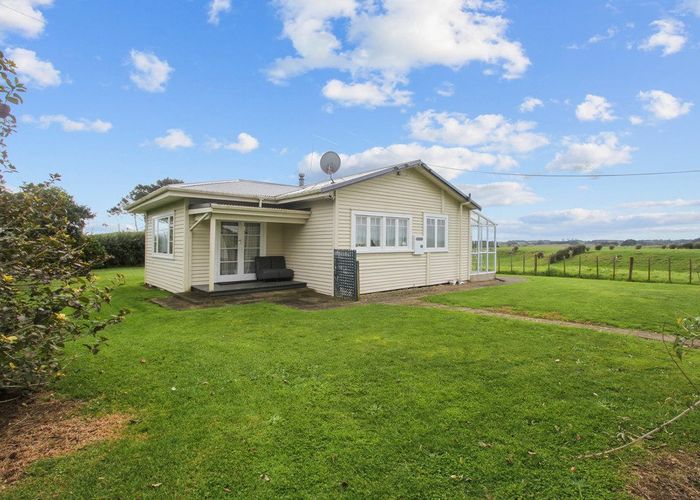  at 49 Shakespeare Road, Glenbrook, Franklin, Auckland