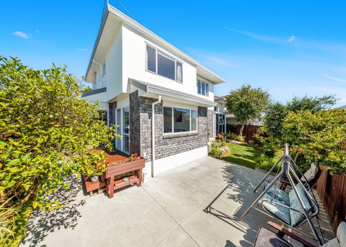  at 2/47 Orangewood Drive, Northpark, Manukau City, Auckland