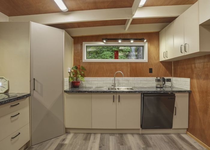  at 5 Moss Street, Portobello, Dunedin, Otago