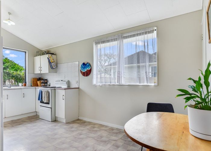 at 36A Montgomery Crescent, Bader, Hamilton