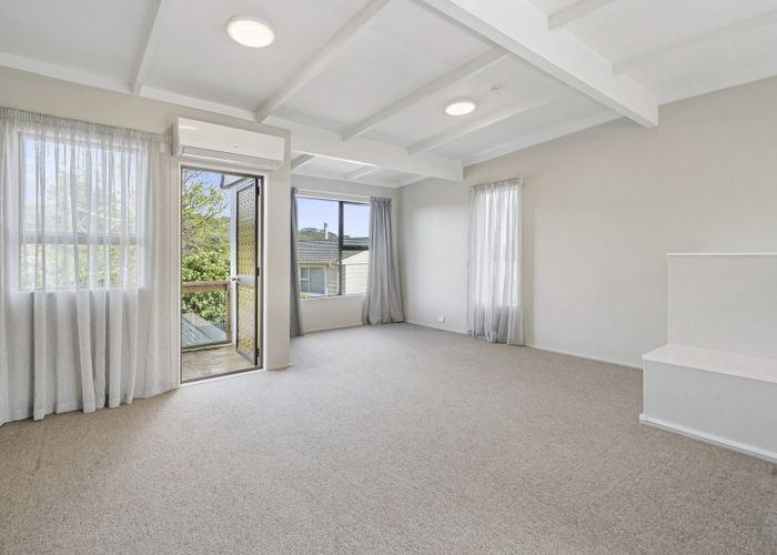  at 9a Ash Grove, Ranui Heights, Porirua, Wellington